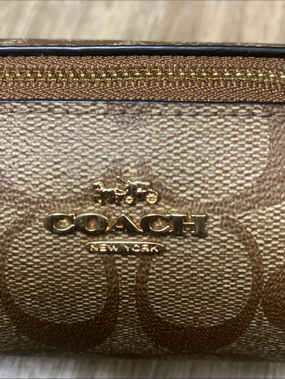 Coach Makeup Case with Mirror - Picture 11 of 15